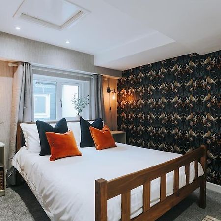 The Lighthouse, Boutique Apartment In The Town Centre - Starlink Wi-Fi Tavistock  Bagian luar foto